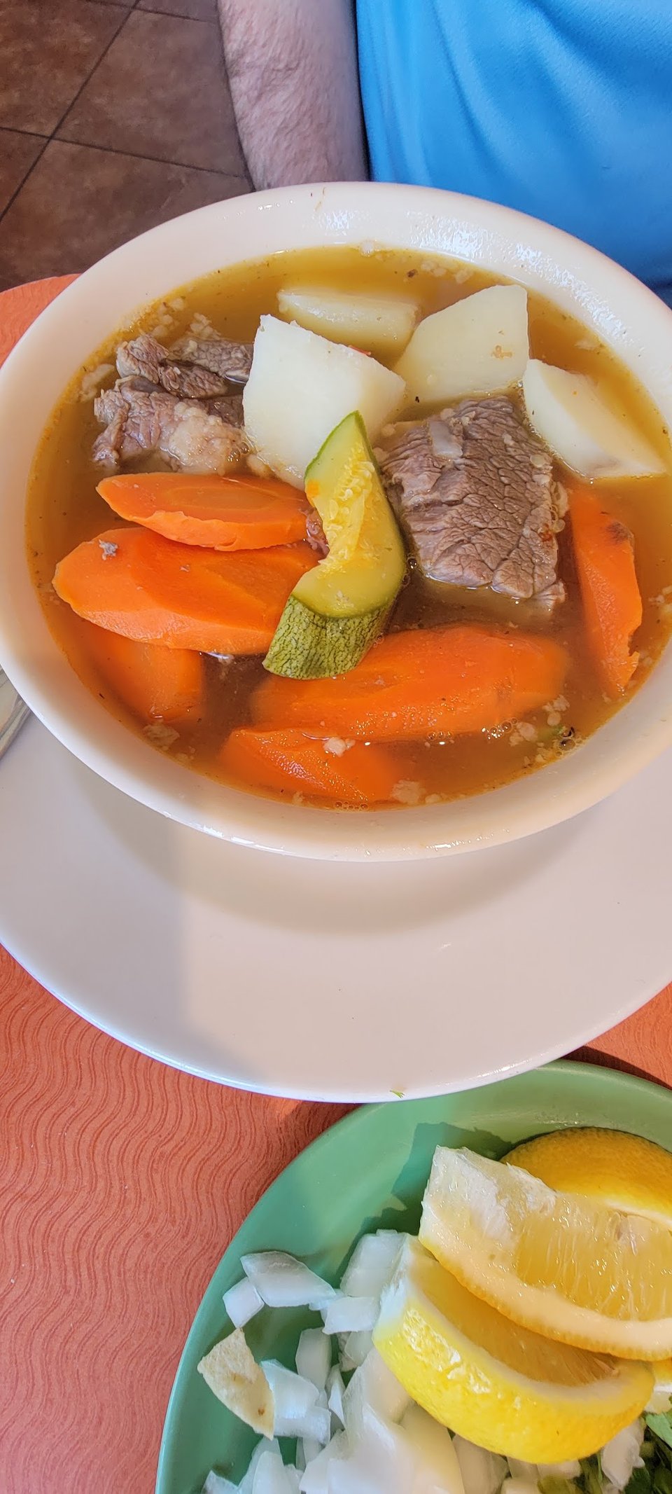 Caldo de Res